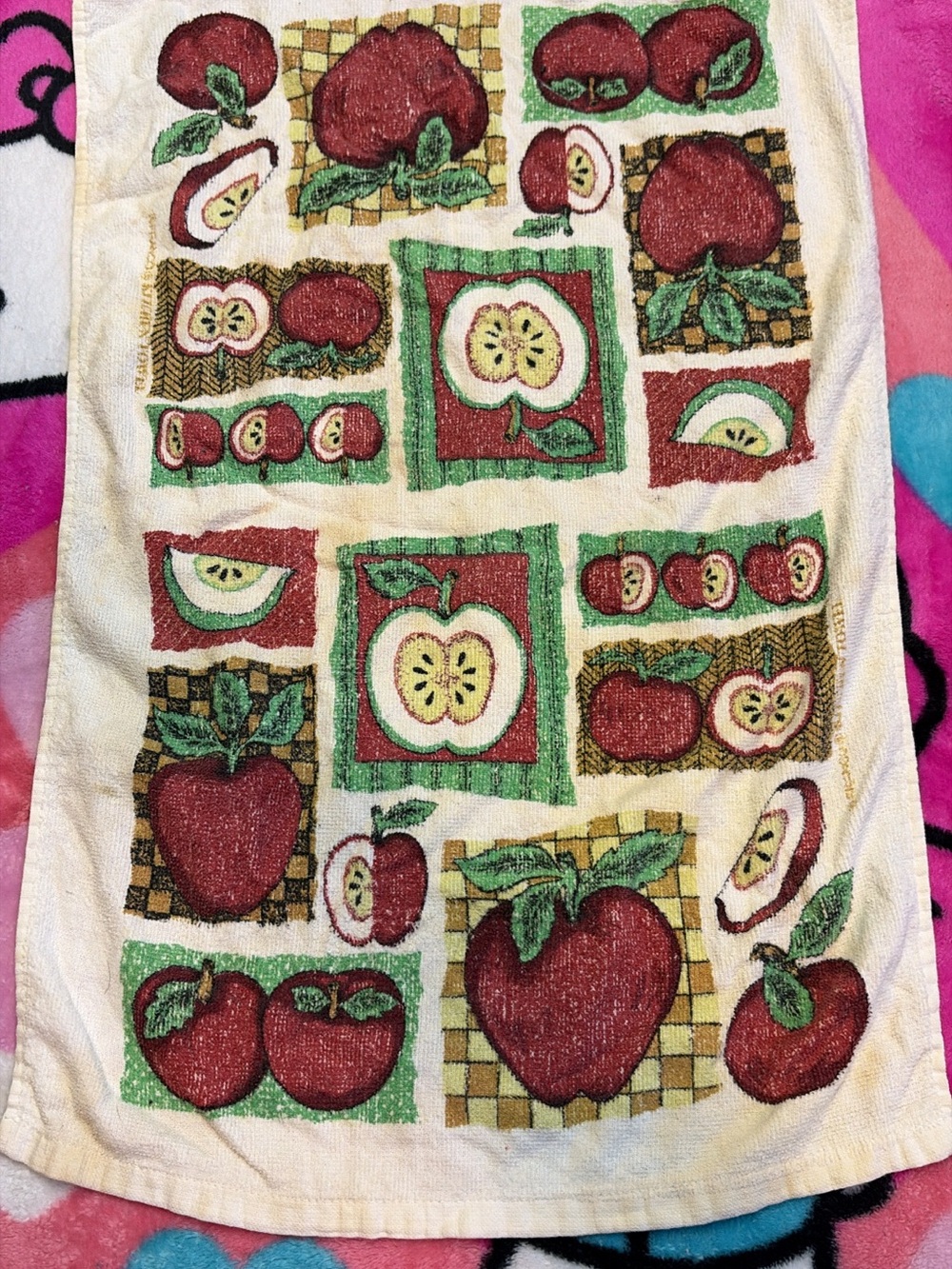 Source Unknown Red Apple Patchwork Kitchen Towel
